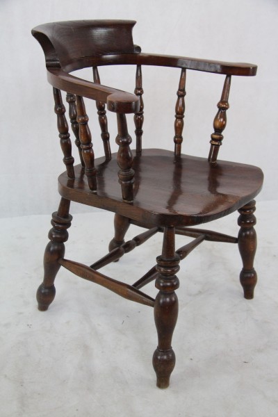 Schöner original antiker Massivholz Ulme Stuhl Captains Chair England