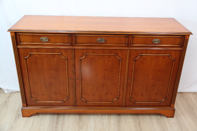 Sideboard_chesterfieldmoebelde