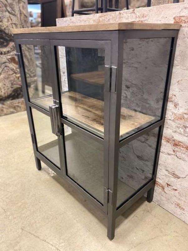 Vitrine im Industrial Style | Stühle | Industrial Style | Vintage, Art Deco | Möbel