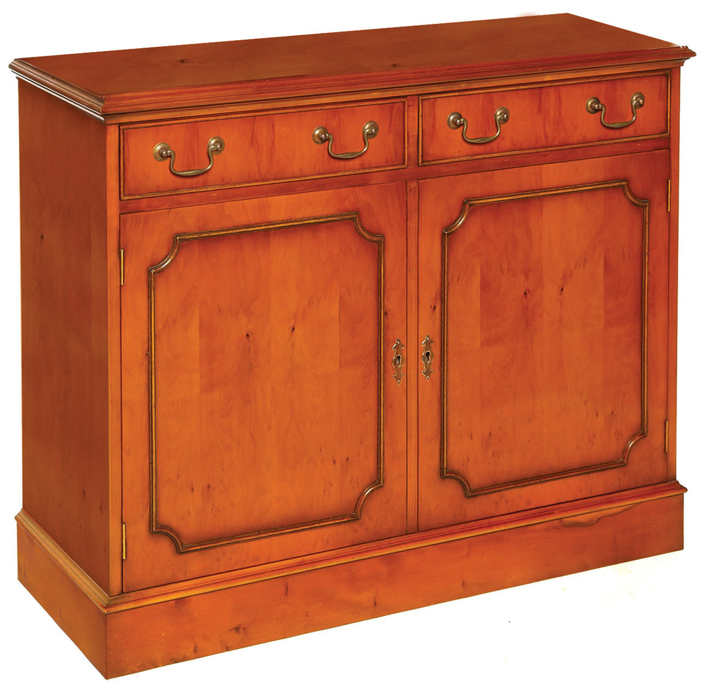 2-Triger Sideboard mit Schubladen in Eibe massiv original | Sideboard |  Eibe Mbel | Mbel | Chesterfieldmbel Shop