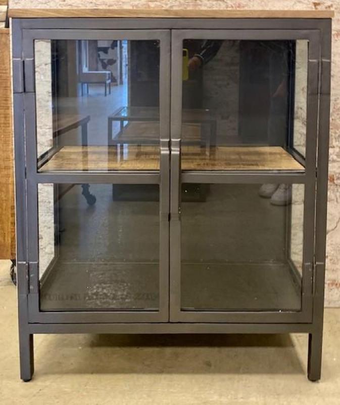 Vitrine im Industrial Style | Stühle | Industrial Style | Vintage, Art Deco | Möbel