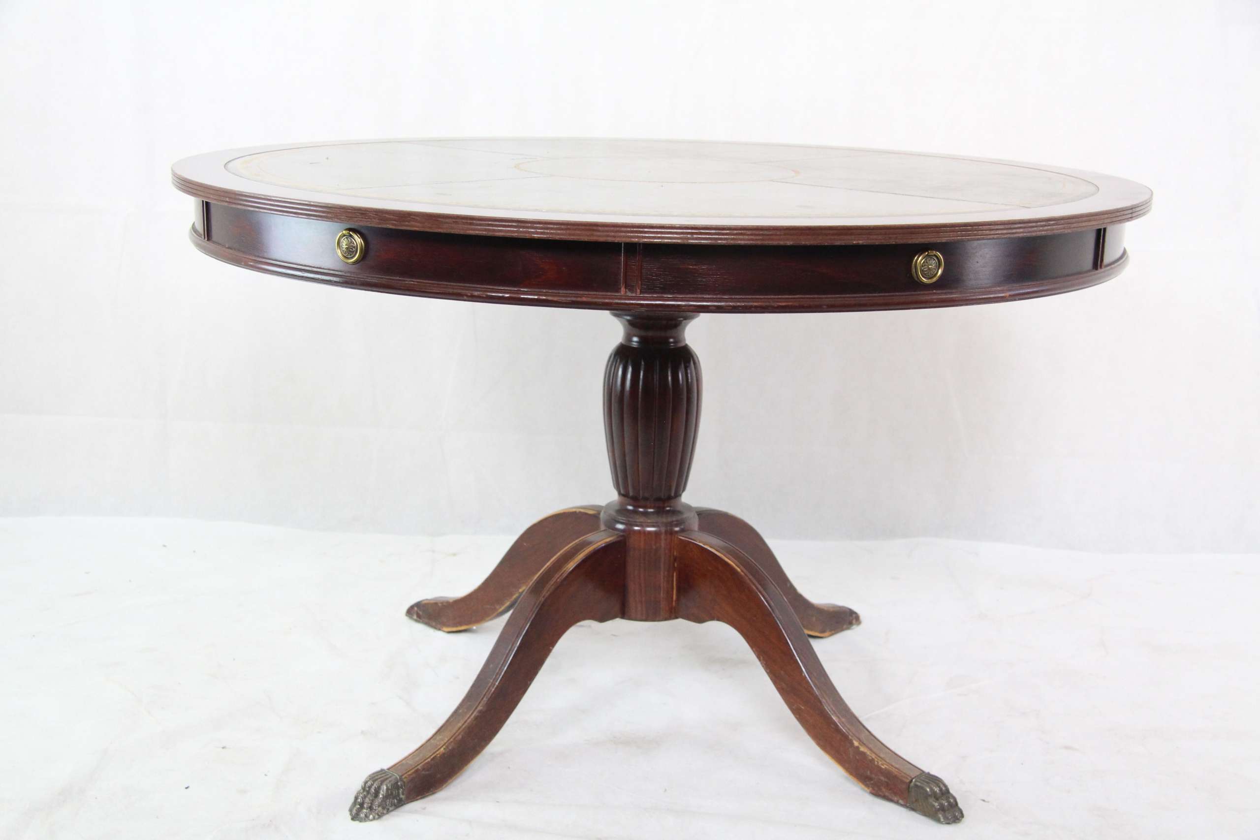 Runder Original Antiker Esstisch Massivholz Mahagoni Mit Lederplatte Esstische Englische Antiquitaten Mobel Chesterfieldmobel Shop