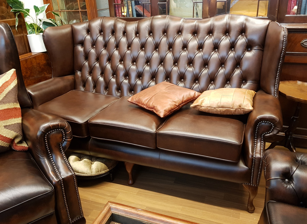 WH_QA_Sofa_Brown